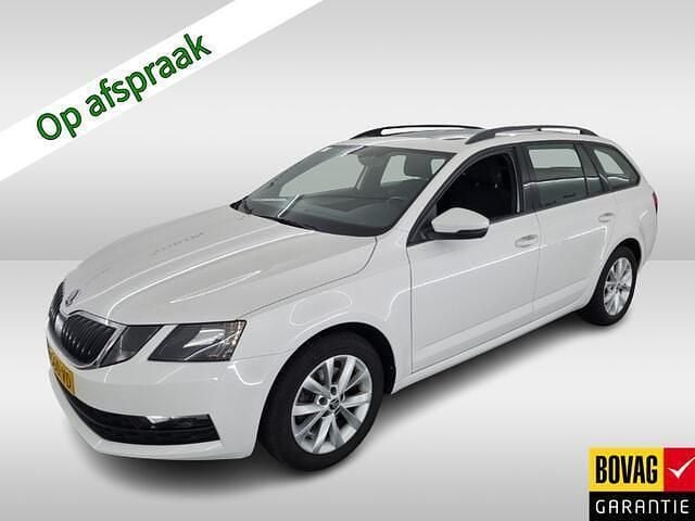 Wit Gebruikt 2020 Skoda Octavia Business Line Stationwagen | € 18.900 (Eerlijke prijs) - Afbeelding 1/4