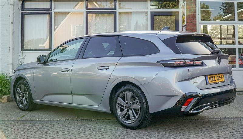 Occasion Peugeot 308 SW 131 PK (96 kW) 2023 Grijs Stationwagen