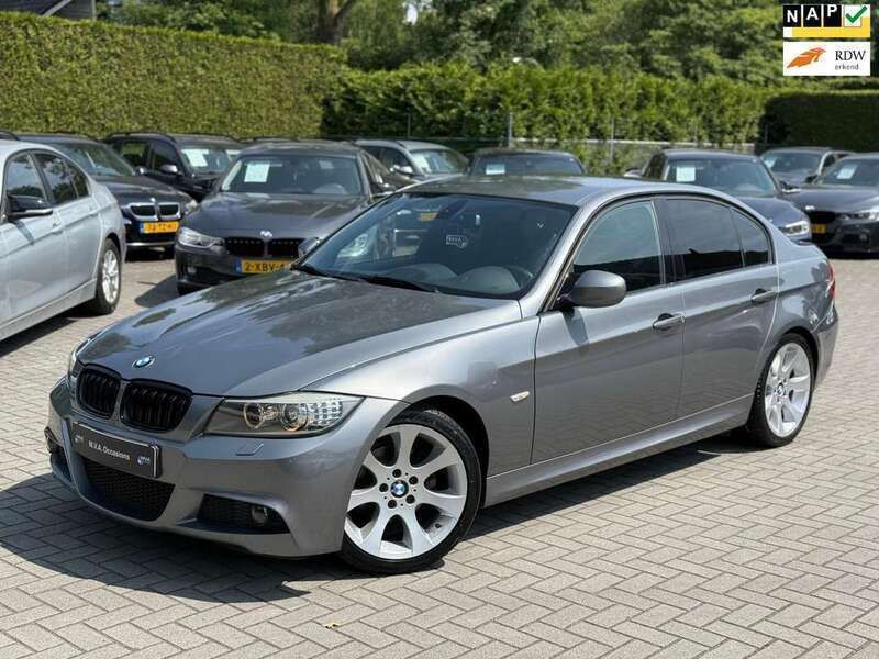 Grijs Gebruikt 2010 BMW 318 M Sport Sedan | € 8.950 (Duur) - Afbeelding 1/4