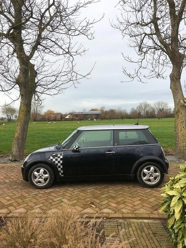 Gebruikt 2006 Mini Cooper Hatchback | € 1.850 (Goede deal) - Afbeelding 1/4