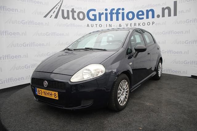 Blauw Occasion 2010 Fiat Grande Punto Hatchback | € 1.790 (Goede deal) - Afbeelding 1/4