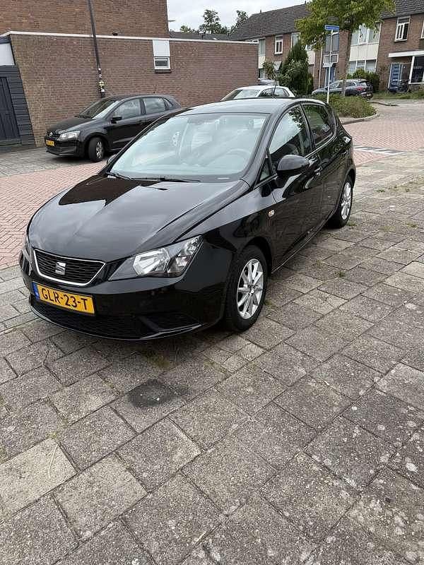 Zwart Gebruikt 2016 Seat Ibiza MPV | € 9.000 (Eerlijke prijs) - Afbeelding 1/4
