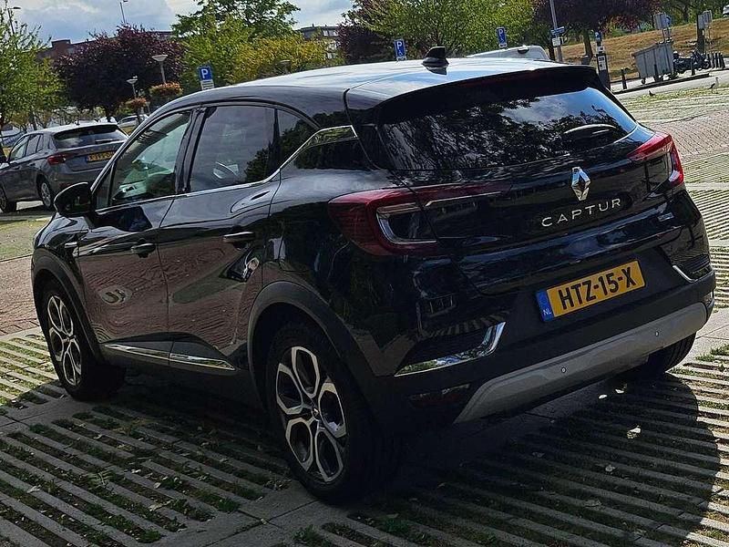 Zwart Gebruikt 2021 Renault Captur SUV | € 17.000 (Goede deal) - Afbeelding 1/4
