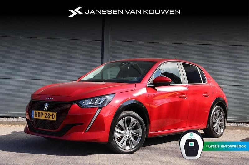 Rood Gebruikt 2022 Peugeot e-208 Active Hatchback | € 15.885 (Super prijs) - Afbeelding 1/4
