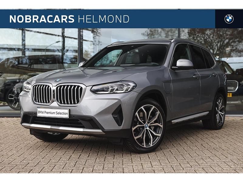 Grijs Occasion 2024 BMW X3 Executive SUV | € 57.950 (Duur) - Afbeelding 1/4