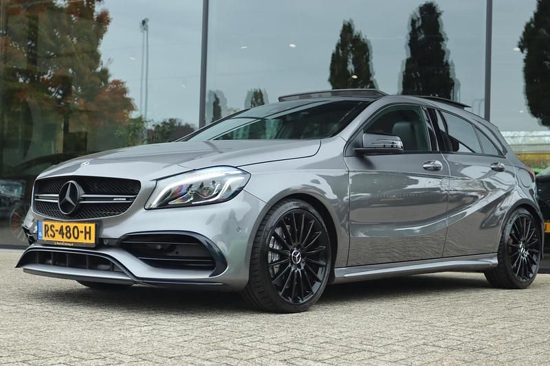 Grijs Gebruikt 2017 Mercedes A45 AMG AMG Hatchback | € 30.950 (Super prijs) - Afbeelding 1/4
