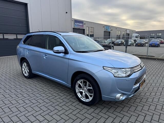 Occasion Mitsubishi Outlander Instyle 121 PK (88 kW) 2013 Blauw SUV