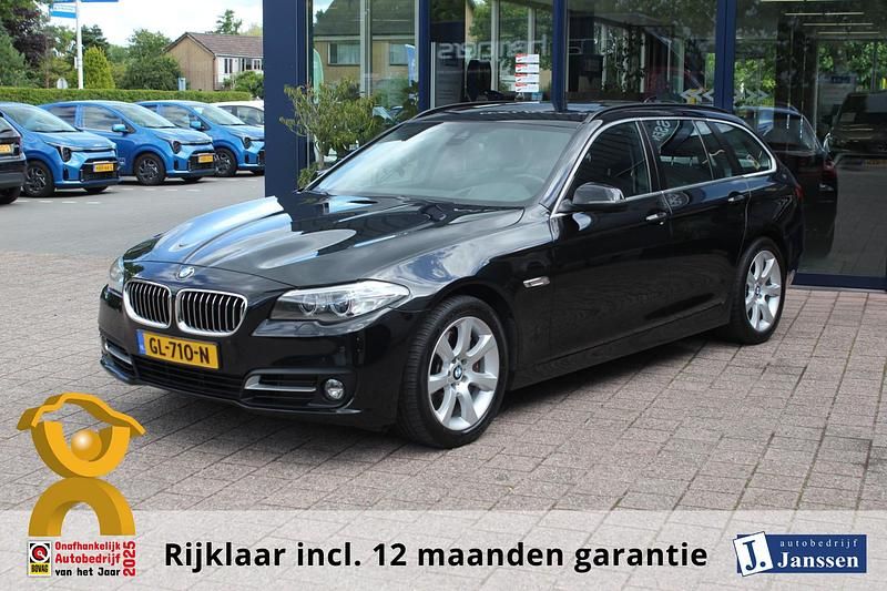 Zwart, metallic lak Gebruikt 2014 BMW 530 Executive Stationwagen | € 15.440 (Eerlijke prijs) - Afbeelding 1/4