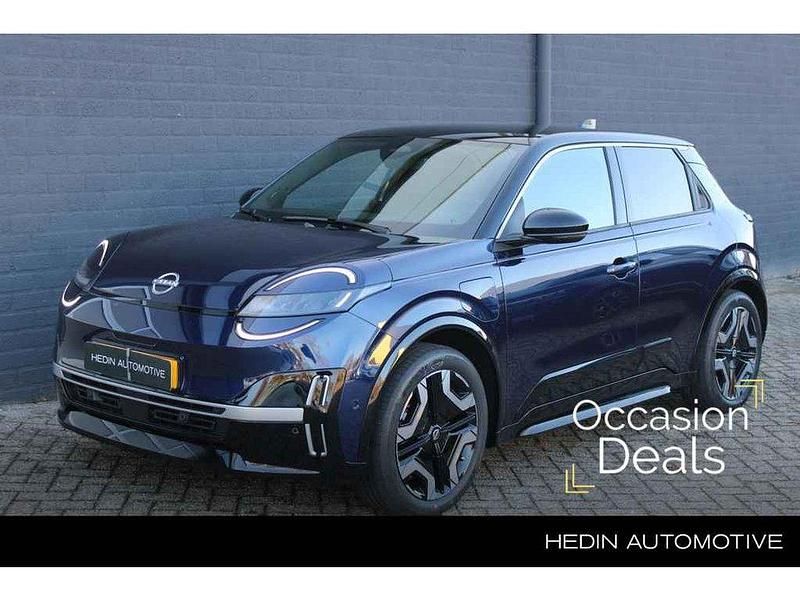 Nieuw Nissan Micra Evolve 110 kW (150 PK) 2025 Noble marine metallic + black roof (donker bl Hatchback