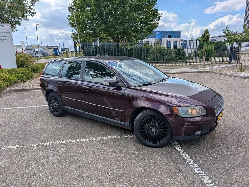 Gebruikt 2006 Volvo V50 Stationwagen | € 1.800 (Goede deal) - Afbeelding 1/4