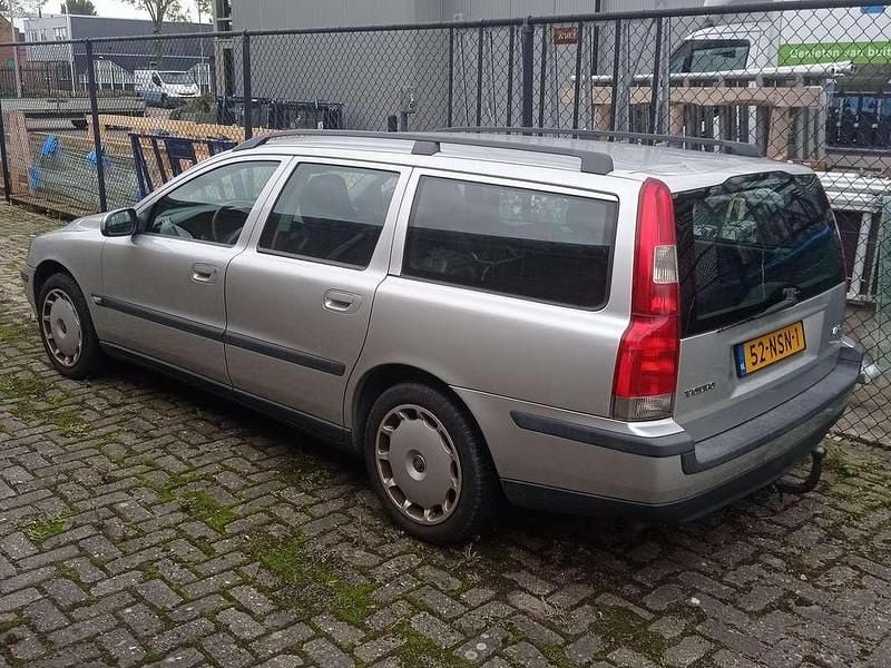 Occasion Volvo V70 140 PK (102 kW) 2000 Zilver Stationwagen