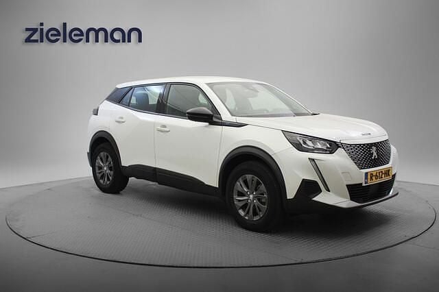 Wit Gebruikt 2022 Peugeot e-2008 Active SUV | € 15.345 (Goede deal) - Afbeelding 1/3