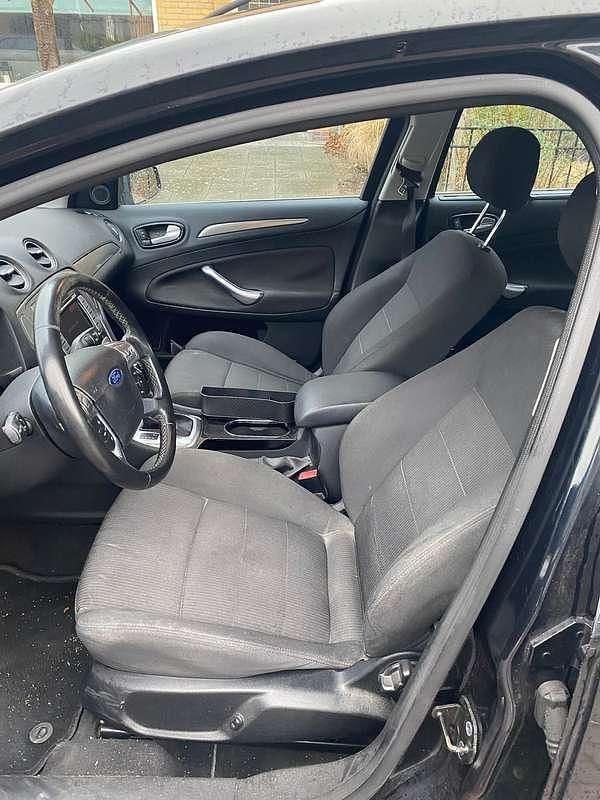 Occasion Ford Mondeo Limited 203 PK (149 kW) 2010 Zwart Hatchback