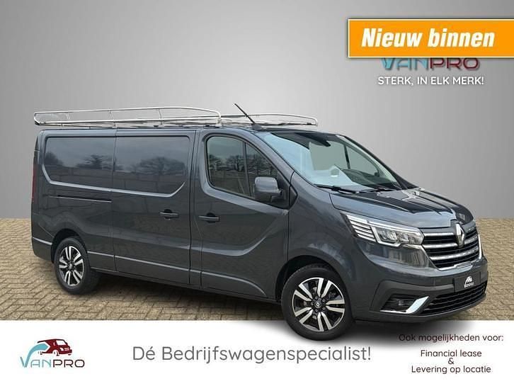 Zwart (metallic) Gebruikt 2023 Renault Trafic Luxe MPV | € 25.900 (Super prijs) - Afbeelding 1/4