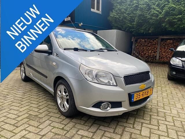 Grijs Gebruikt 2011 Chevrolet Aveo LS Hatchback | € 1.800 (Eerlijke prijs) - Afbeelding 1/4