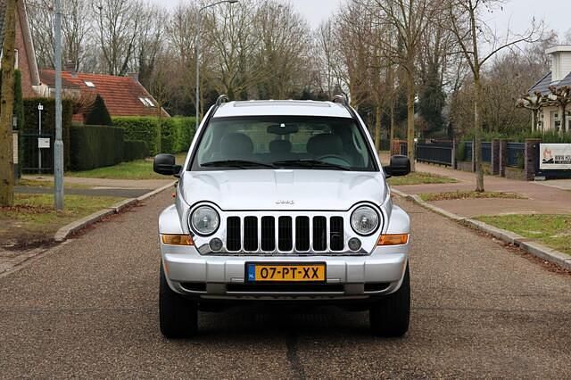 Occasion Jeep Cherokee Limited 204 PK (150 kW) 2004 Grijs SUV