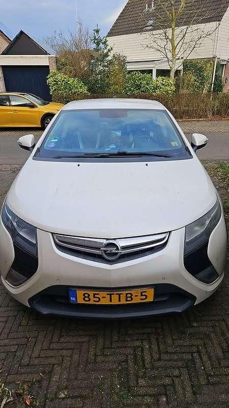 Wit Occasion 2012 Opel Ampera Hatchback | € 3.500 (Super prijs) - Afbeelding 1/4