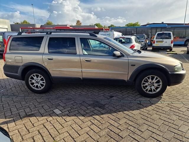 Occasion Volvo XC70 Comfort 210 PK (154 kW) 2003 Beige SUV