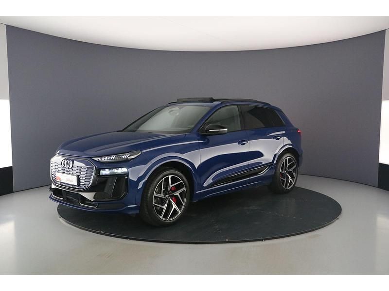 Ascariblauw Gebruikt 2024 Audi SQ6 e-tron Advanced SUV | € 86.900 - Afbeelding 1/4