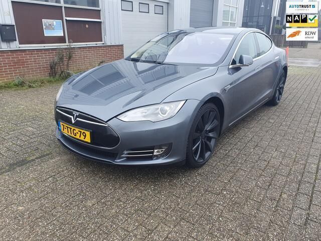 Grijs Gebruikt 2014 Tesla Model S Sedan | € 24.999 - Afbeelding 1/4