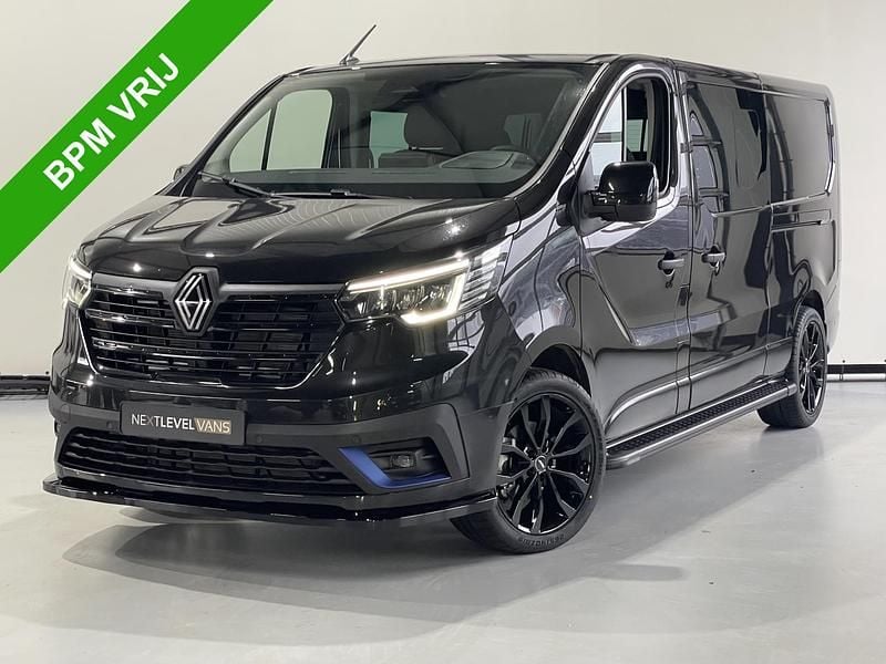 Zwart Gebruikt 2024 Renault Trafic Luxe MPV | € 41.950 - Afbeelding 1/4