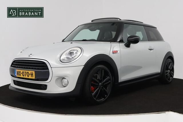 Wit Gebruikt 2017 Mini Cooper Business Hatchback | € 14.445 (Eerlijke prijs) - Afbeelding 1/4