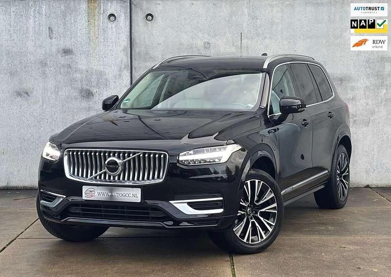 Zwart (metallic) Gebruikt 2022 Volvo XC90 Core SUV | € 45.950 (Super prijs) - Afbeelding 1/4