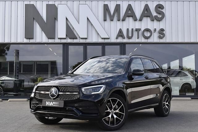 Zwart Gebruikt 2021 Mercedes GLC300 AMG line SUV | € 39.750 (Super prijs) - Afbeelding 1/4