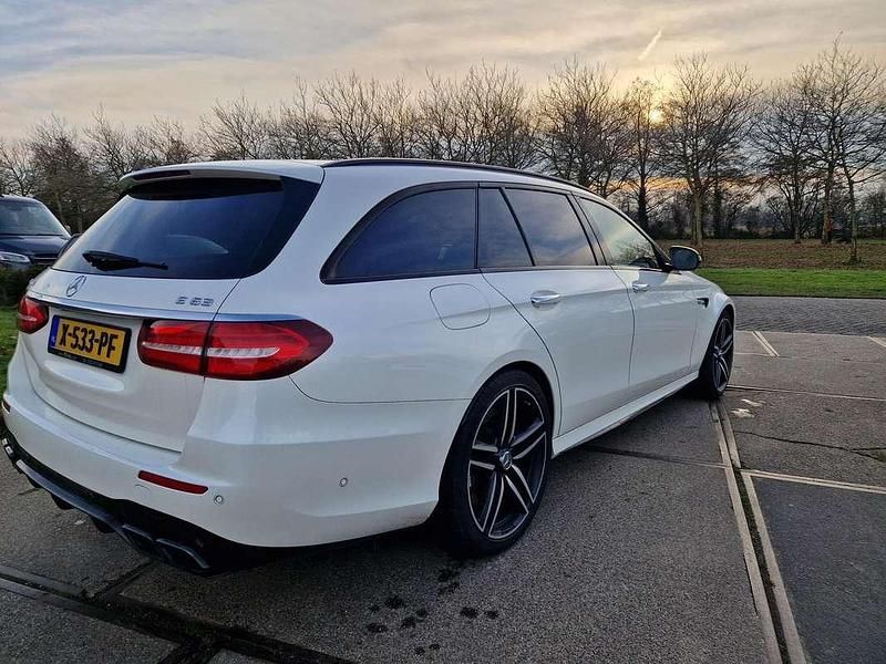 Occasion Mercedes E63 AMG Premium Plus 571 PK (419 kW) 2018 Wit Stationwagen