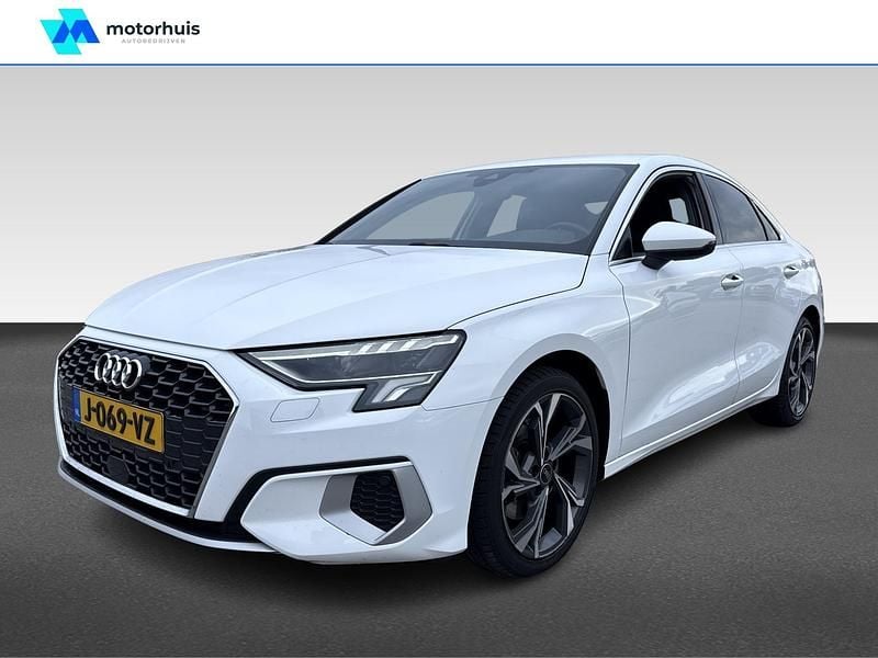 Wit Gebruikt 2020 Audi A3 S-Line Sedan | € 22.940 - Afbeelding 1/4