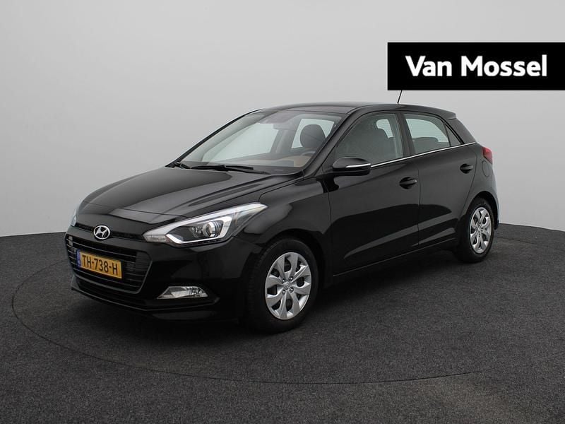 Zwart Gebruikt 2018 Hyundai i20 Comfort Hatchback | € 12.940 (Eerlijke prijs) - Afbeelding 1/3