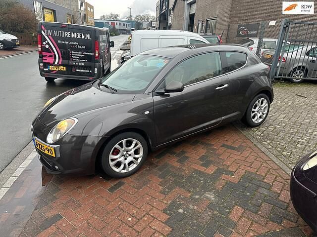 Grijs (metallic) Occasion 2014 Alfa Romeo MiTo Hatchback | € 4.950 (Goede deal) - Afbeelding 1/4