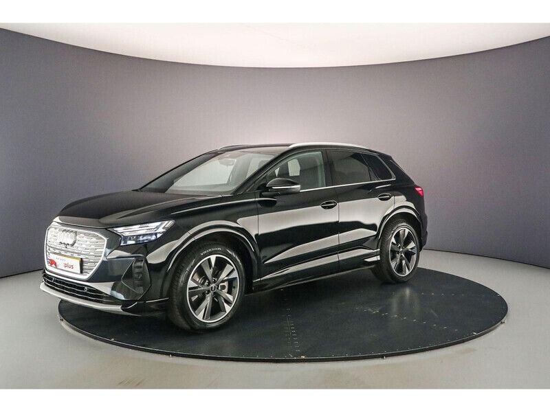 Mythoszwart metallic Gebruikt 2024 Audi Q4 e-tron Advanced SUV | € 46.900 (Super prijs) - Afbeelding 1/4