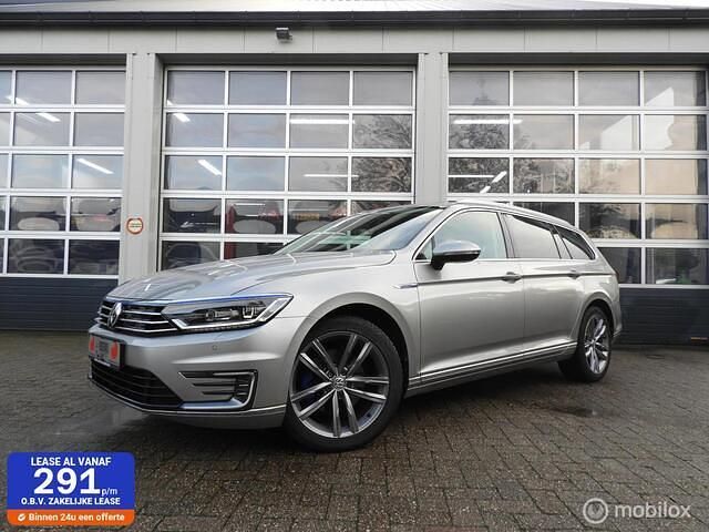 Grijs Occasion 2016 VW Passat Highline Stationwagen | € 17.950 (Eerlijke prijs) - Afbeelding 1/4