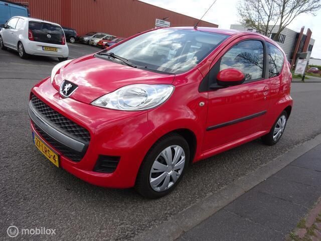 Occasion Peugeot 107 Urban Move 68 PK (50 kW) 2010 Rood Hatchback