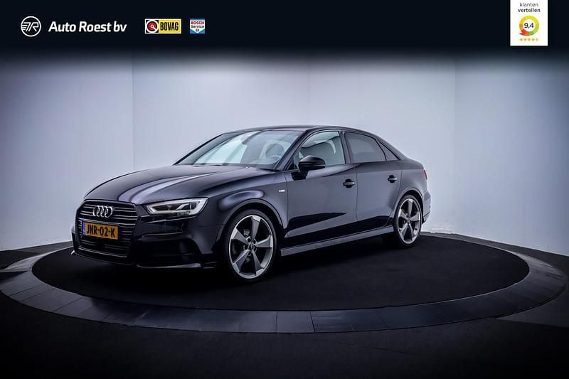 Zwart Gebruikt 2020 Audi A3 Business Sedan | € 26.125 - Afbeelding 1/4