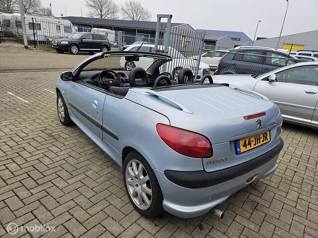 Occasion Peugeot 206 CC 136 PK (100 kW) 2002 Grijs Cabriolet