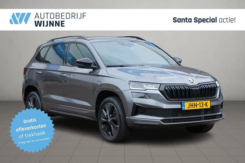 Grijs Gebruikt 2025 Skoda Karoq SportLine SUV | € 38.930 (Eerlijke prijs) - Afbeelding 1/4