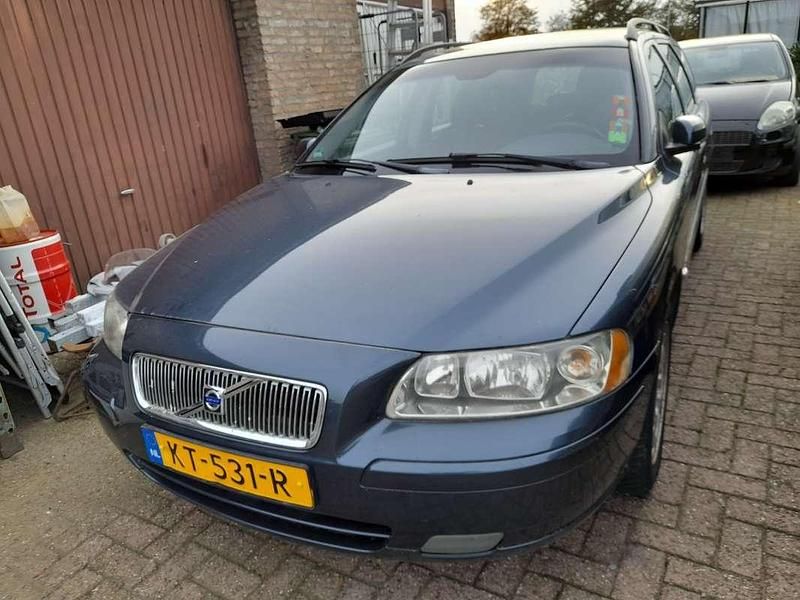 Blauw Gebruikt 2005 Volvo V70 Stationwagen | € 2.750 (Super prijs) - Afbeelding 1/4