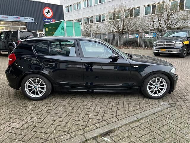 Occasion BMW 118 Executive 143 PK (105 kW) 2007 Zwart Hatchback