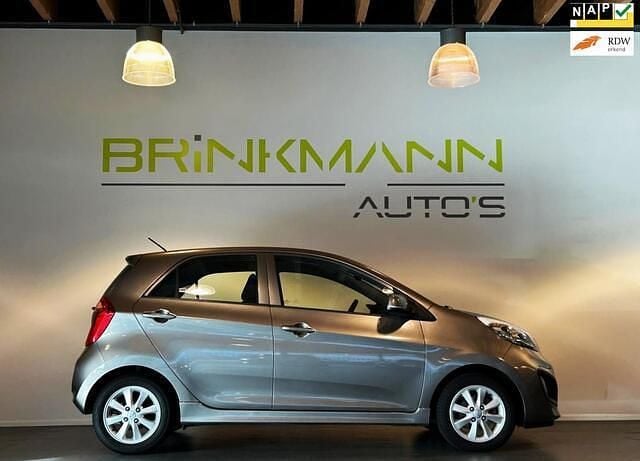 Grijs Gebruikt 2013 Kia Picanto Plus Hatchback | € 8.749 (Eerlijke prijs) - Afbeelding 1/4