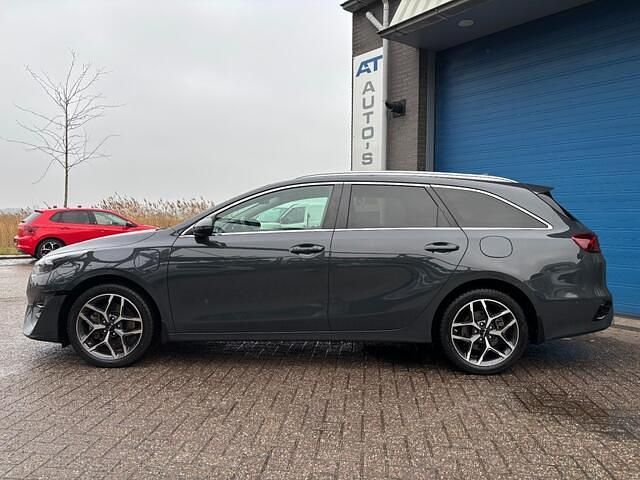 Occasion Kia Ceed 105 PK (77 kW) 2022 Grijs Hatchback