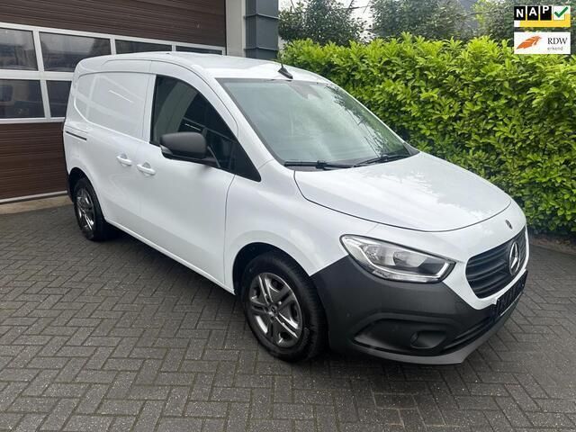 Wit Gebruikt 2023 Mercedes Citan 110 Van | € 24.950 (Iets duurder) - Afbeelding 1/4