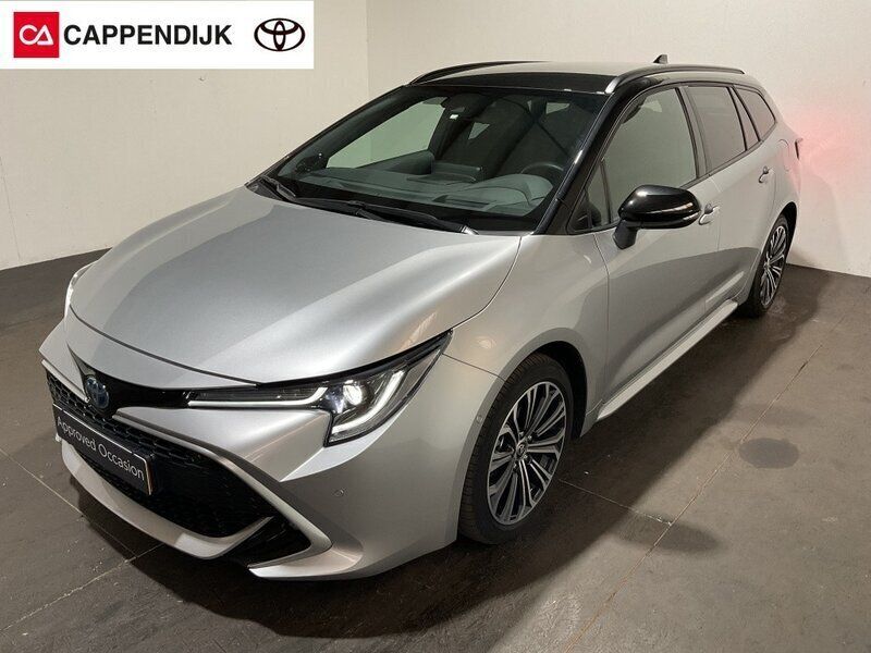 Grijs Gebruikt 2023 Toyota Corolla Executive Stationwagen | € 31.900 (Eerlijke prijs) - Afbeelding 1/4