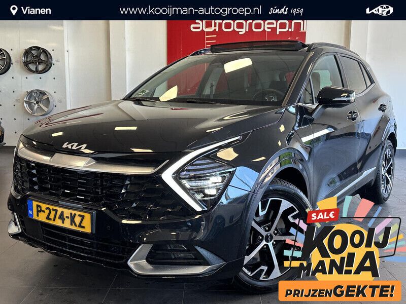 (1k) pearl black m Gebruikt 2022 Kia Sportage SUV | € 33.950 (Duur) - Afbeelding 1/4