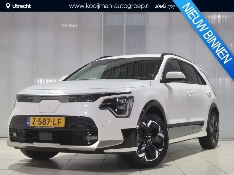 Snow white pearl Gebruikt 2024 Kia e-Niro Advance SUV | € 35.799 (Eerlijke prijs) - Afbeelding 1/4