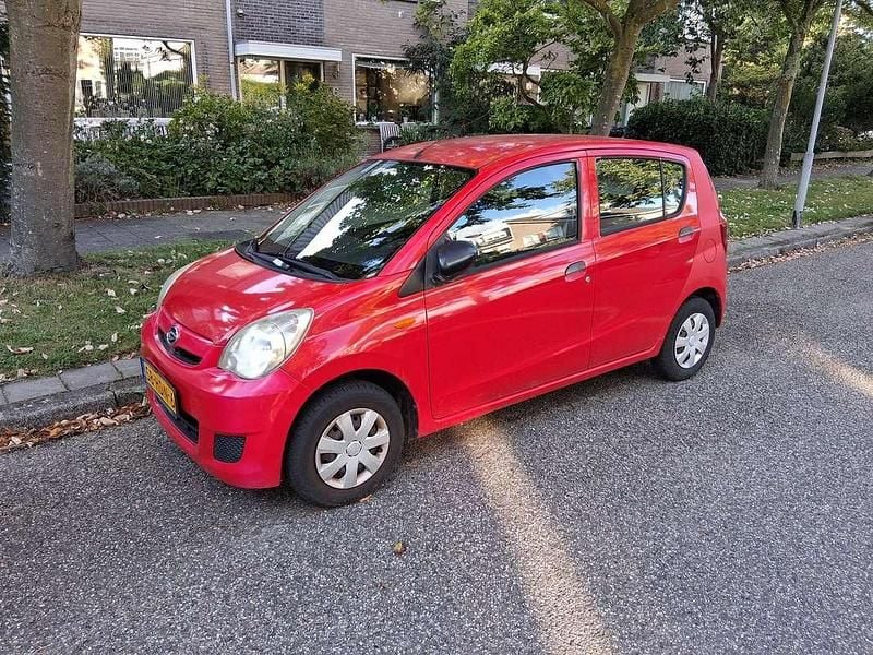 Rood Gebruikt 2008 Daihatsu Cuore Hatchback | € 3.200 (Eerlijke prijs) - Afbeelding 1/4