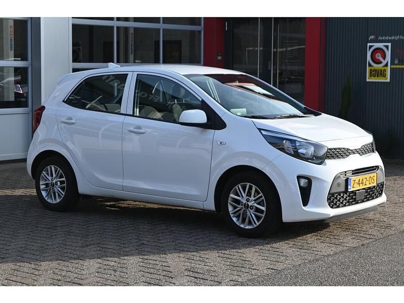 Wit Occasion 2024 Kia Picanto Hatchback | € 15.400 (Eerlijke prijs) - Afbeelding 1/4