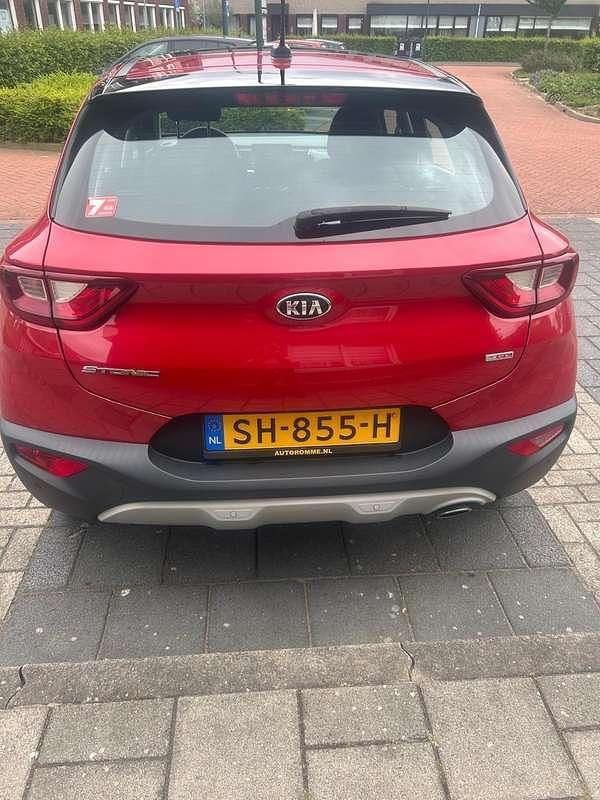 Rood Gebruikt 2018 Kia Stonic SUV | € 12.750 (Goede deal) - Afbeelding 1/4