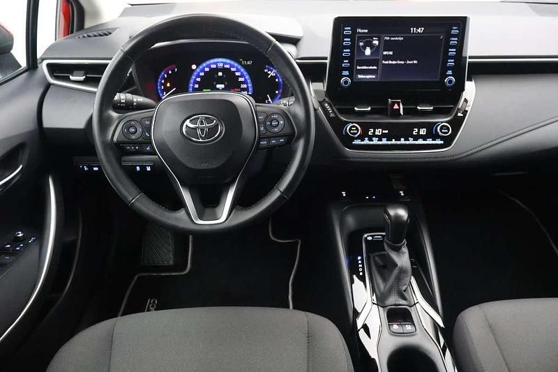 Occasion Toyota Corolla 123 PK (90 kW) 2021 Rood Sedan